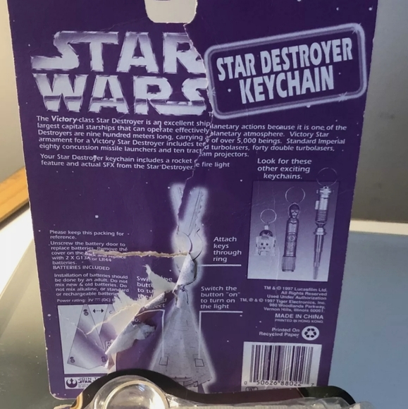Star Wars Star Destroyer Key Chain New in Open Package - Picture 4 of 5